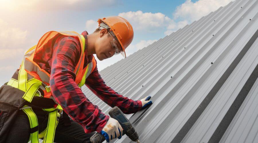 Professional Emergency Roof Repairs services in Healy, AK